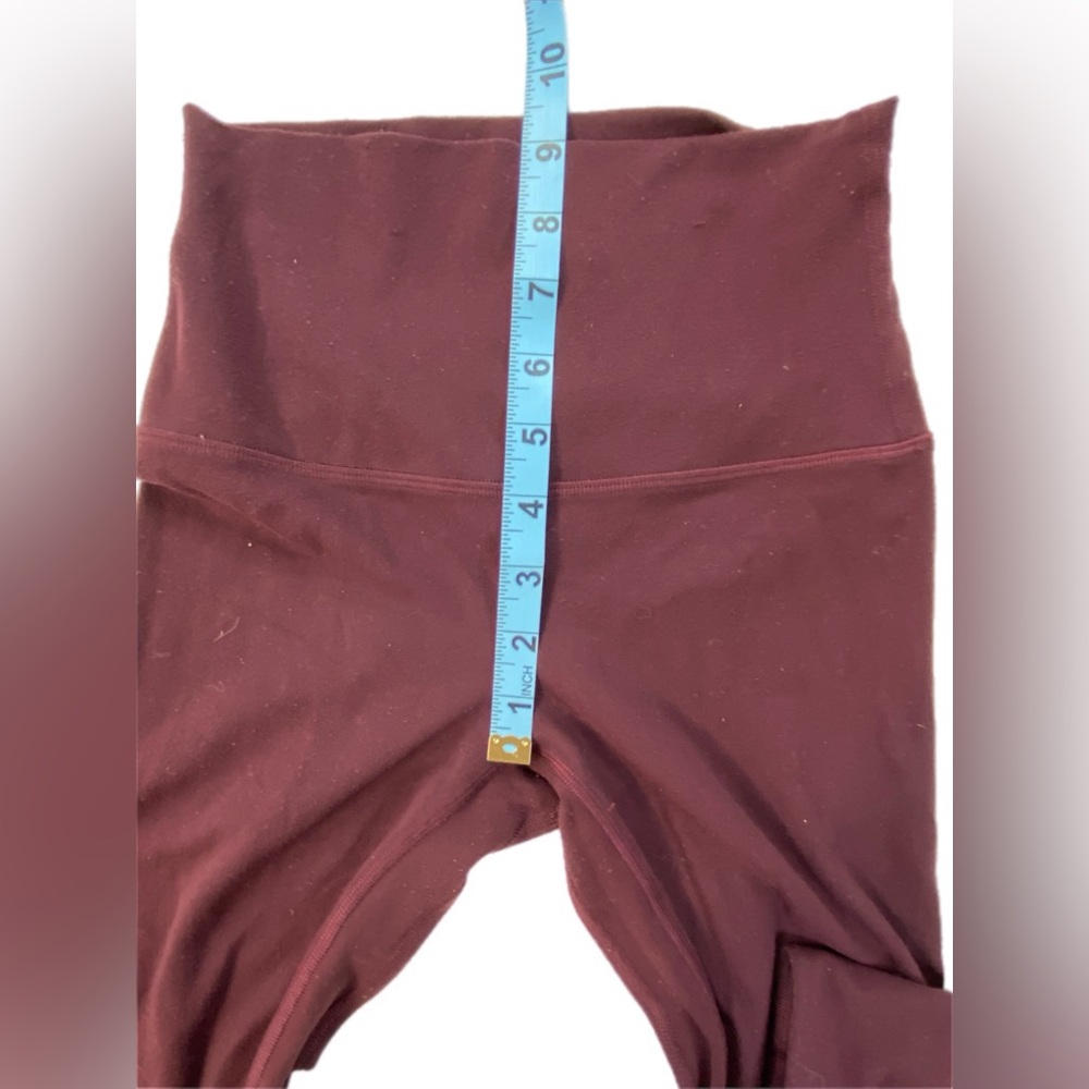 Lululemon Align Pant II 25” pilling throughout Cassis size 2 - Picture 10 of 16